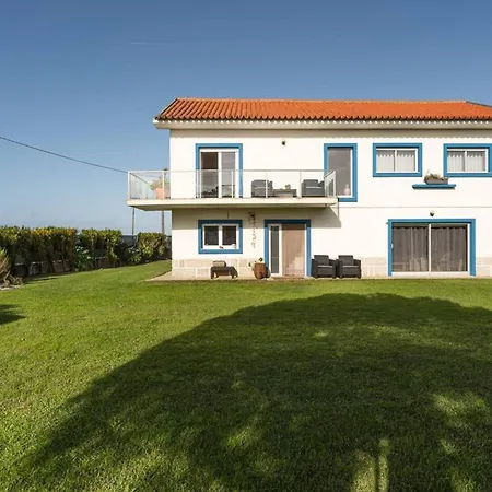 Ferienhaus Spacious House In Esposende With Private Parking *
