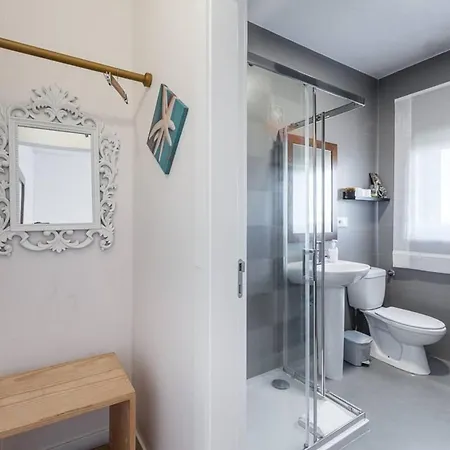 Spacious House In Esposende With Private Parking * Braga