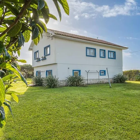 Spacious House In Esposende With Private Parking