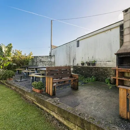 Spacious House In Esposende With Private Parking Ferienhaus