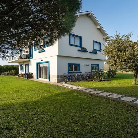 Spacious House In Esposende With Private Parking Ferienhaus *