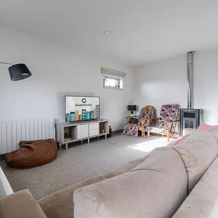 Spacious House In Esposende With Private Parking *