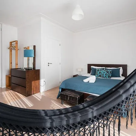 Ferienhaus Spacious House In Esposende With Private Parking